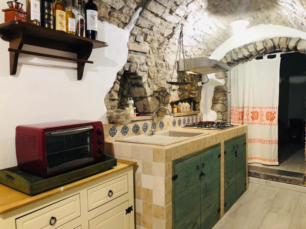 Casa Eleonora - Family Holiday Home Near Beach 보사 외부 사진