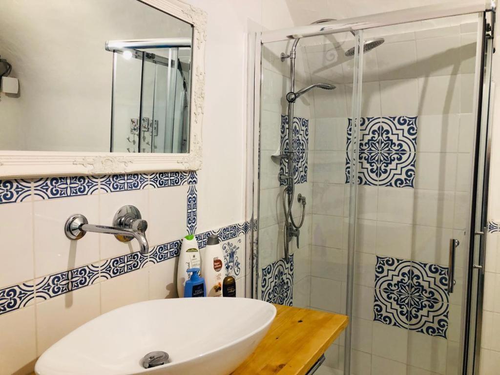 Casa Eleonora - Family Holiday Home Near Beach 보사 외부 사진